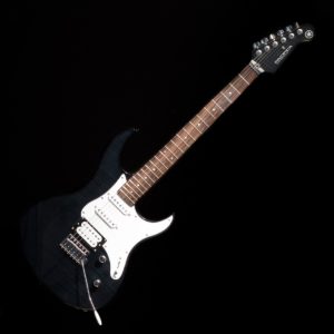 Yamaha PAC212VFM-TBL Pacifica Series HSS Electric Guitar Translucent Black w/ Rosewood Fretboard