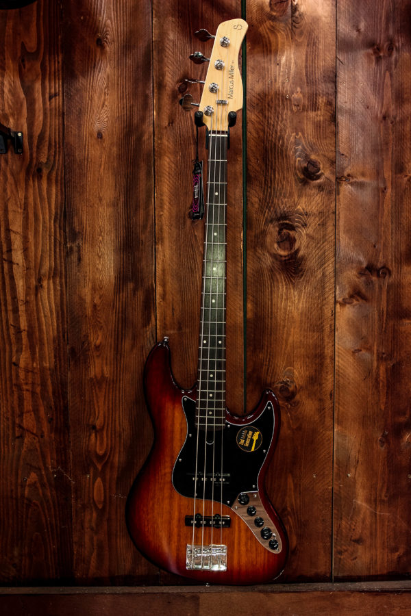 Sire 2nd Generation Marcus Miller V3 TS 4-String with Rosewood Fretboard 2019 Tobacco Sunburst